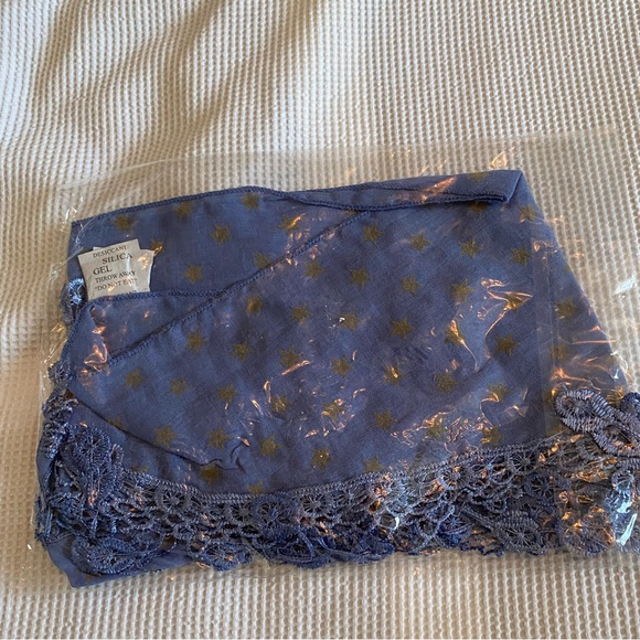 3 for $15! Light triangle scarf with Gold star motif. Crocheted lace details. - Picture 11 of 11